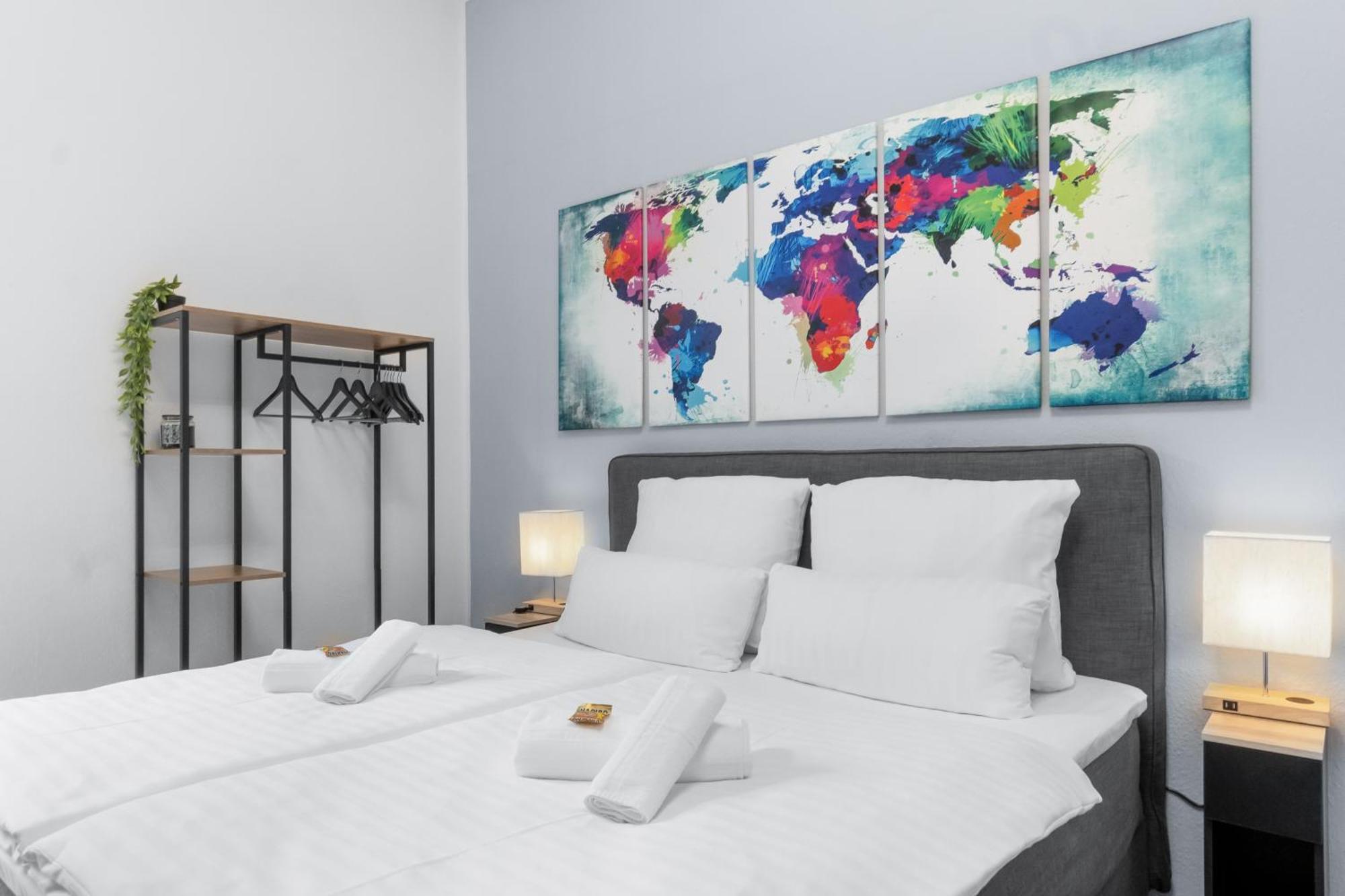 Tolles Design, Hochwertig, Vollausstattung, 3 Zimmer, Grosses Bad & Gaeste-Wc, Grosse Kueche, 3 X Smart Tv, 11 Min Zum Hbf Duisburg Zewnętrze zdjęcie